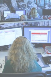 telefoniste in callcenter Interswitch Poeldijkstraat